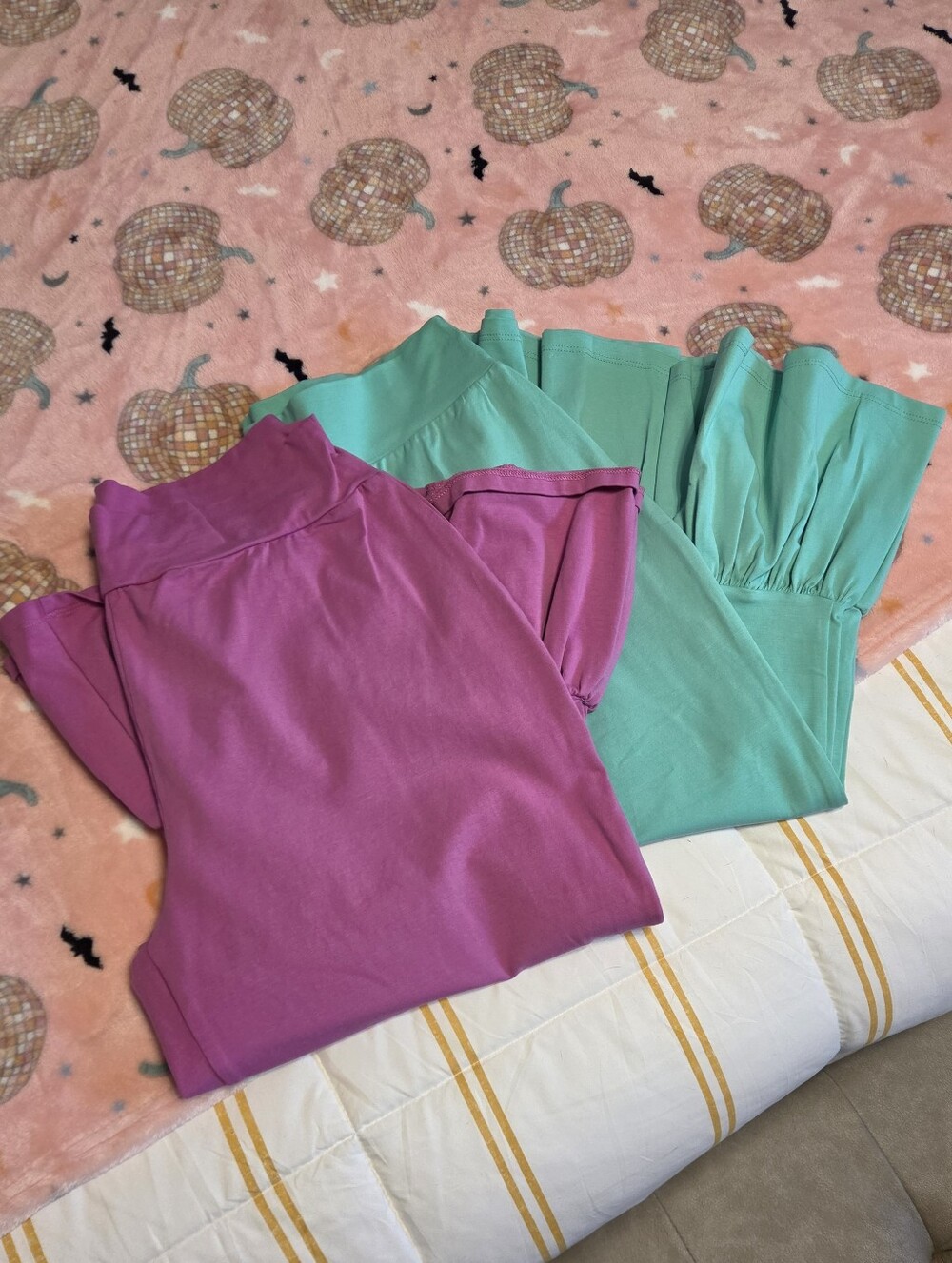 NWOT, 2 Pairs Matilda Jane Ruffles, Large - Picture 2 of 4